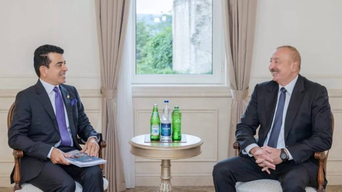 الرئيس الأذربيجاني يقلّد المدير العام للإيسيسكو وسام الصداقة | تعزيز التعاون الثقافي