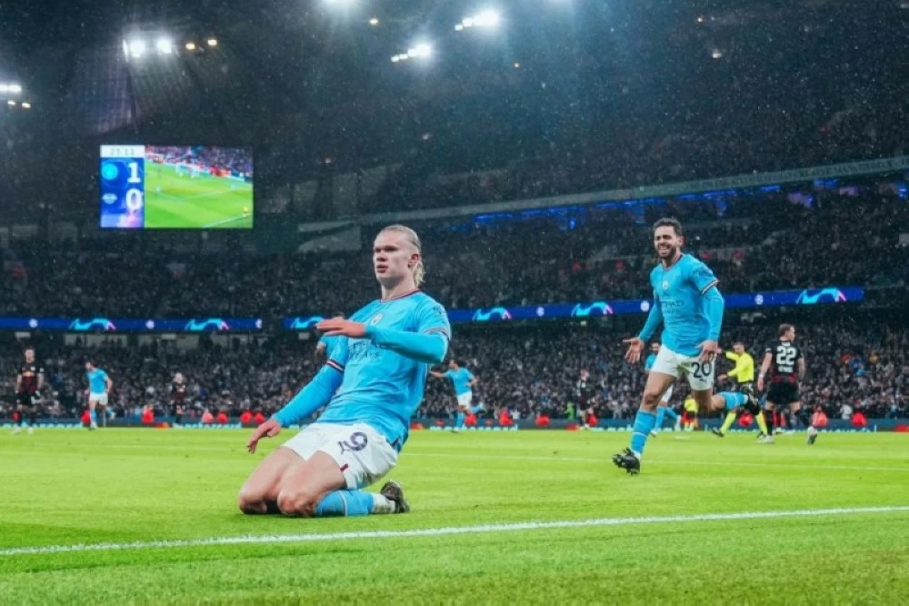 الدوري الإنجليزي يحظر احتفال الانزلاق على الركبة ببطاقة صفراء