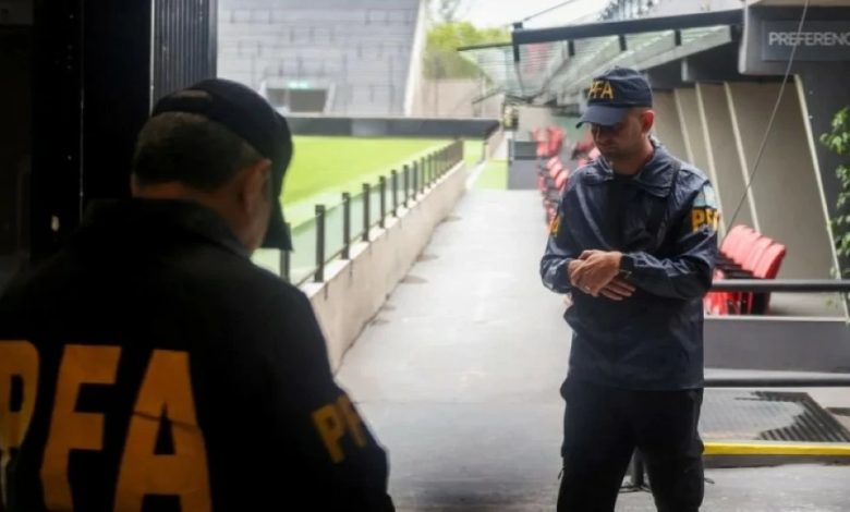 اقتحام الاتحاد الأرجنتيني: صراع الحكومة والفيفا يهدد أبطال العالم