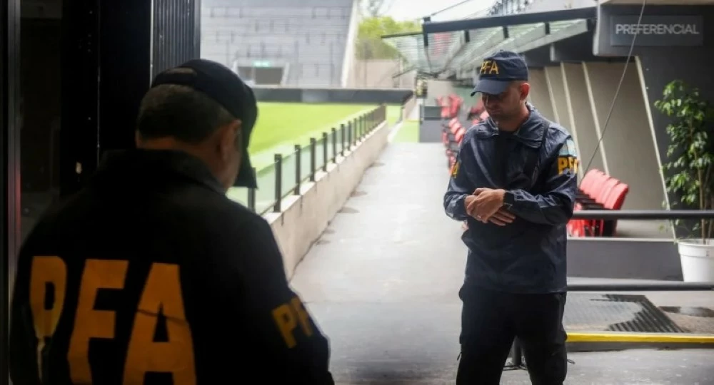 اقتحام الاتحاد الأرجنتيني: صراع الحكومة والفيفا يهدد أبطال العالم