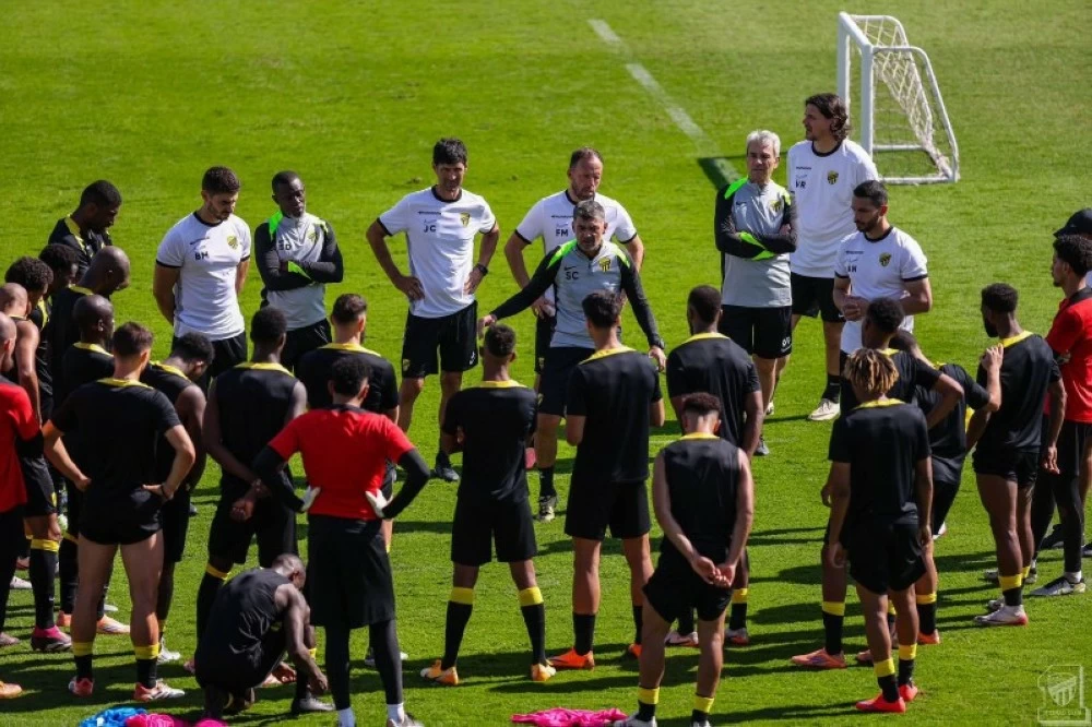 كونسيساو يجهز خطة عبور ناساف الأوزبكي في دوري أبطال آسيا