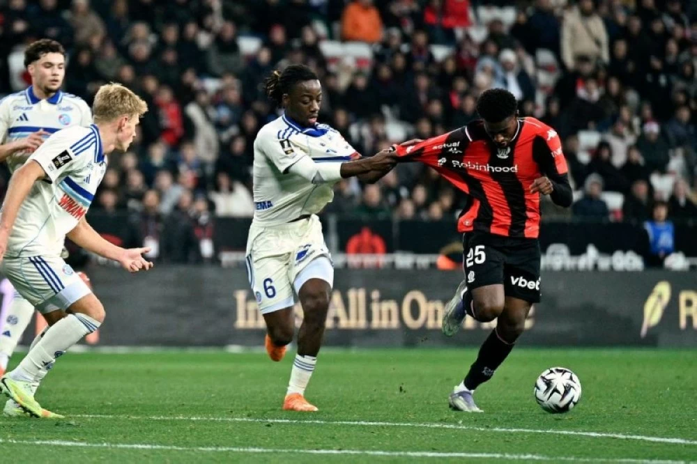 نيس يتعادل مع ستراسبورغ 1-1 في الدوري الفرنسي: ترتيب الفرق
