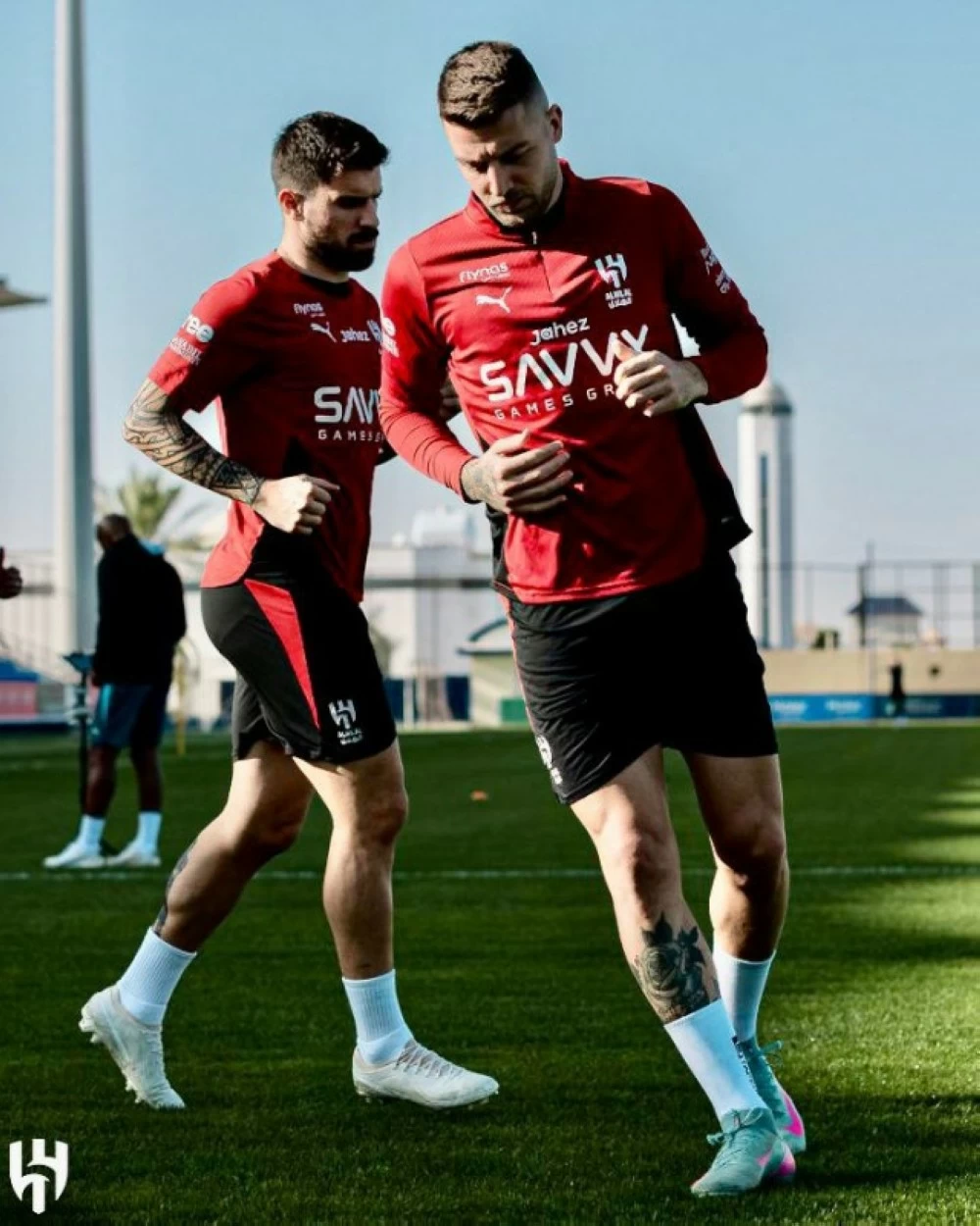 مواجهة الهلال وضمك: الزعيم يسعى للصدارة وفارس الجنوب يتحدى