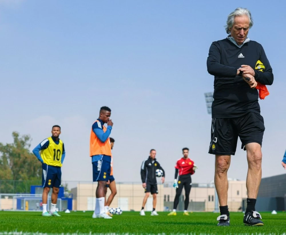 أيمن يحيى مهدد بالغياب عن ديربي النصر والهلال في دوري روشن