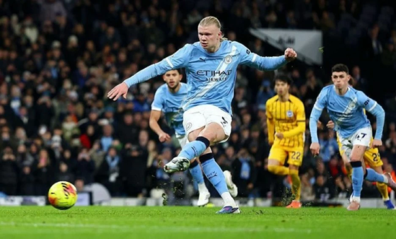 مانشستر سيتي يتعادل مع برايتون ويهدر نقطتين في سباق اللقب