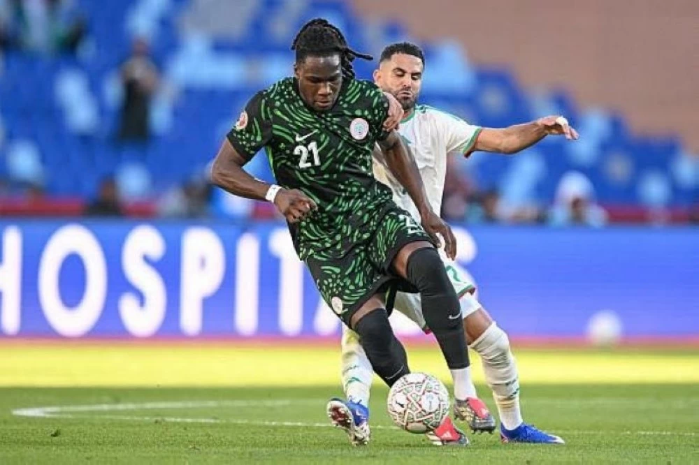 نيجيريا تهزم الجزائر 2-0 وتنهي حلم محرز الأفريقي