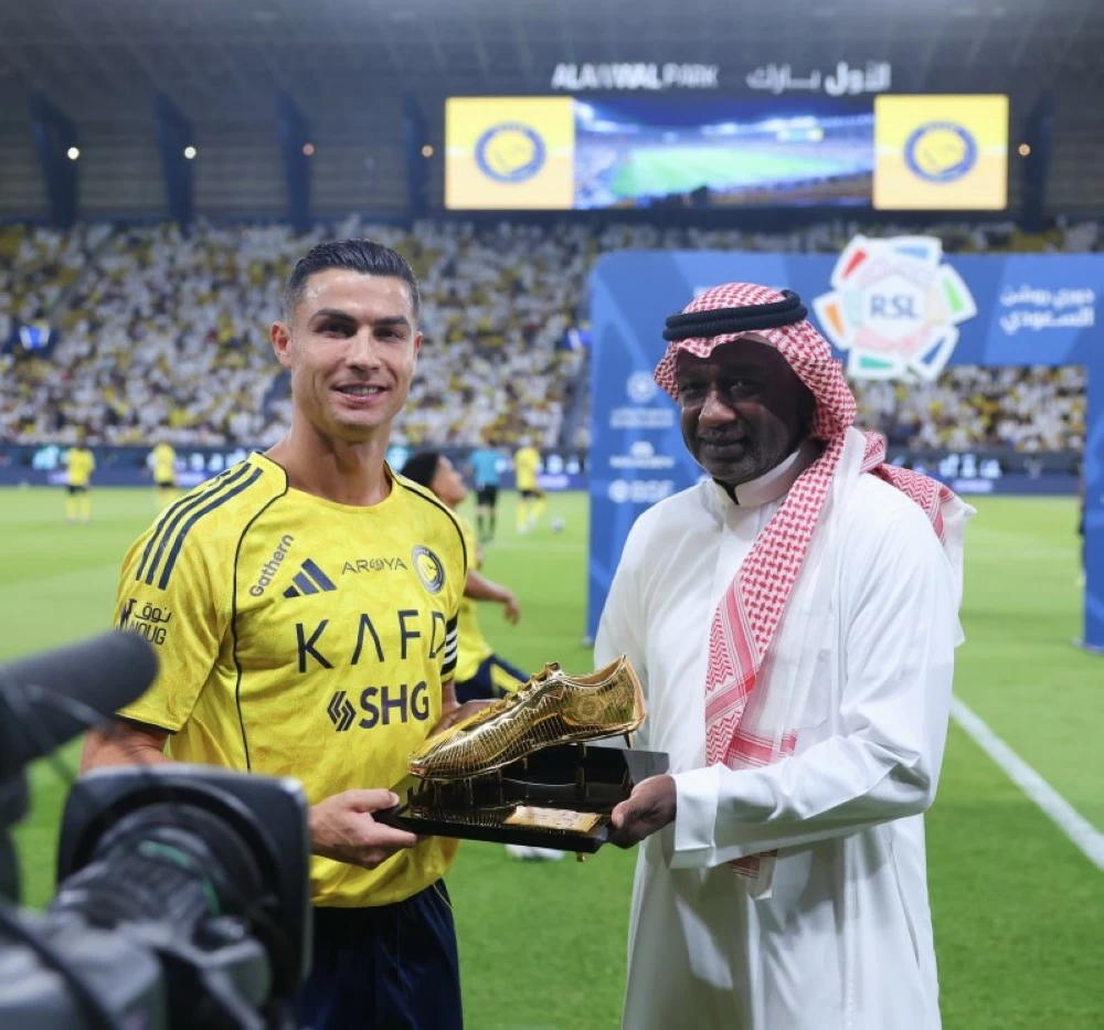 ماجد عبدالله يحفز النصر قبل الديربي ويحلل أداء رونالدو