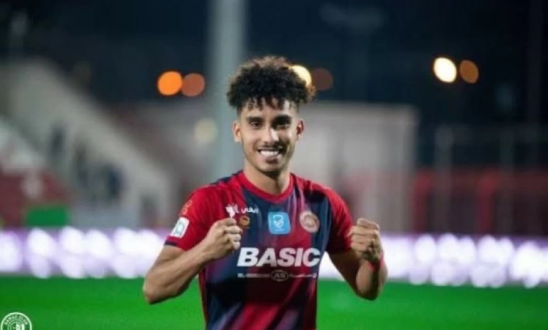 القادسية يقترب من حسم صفقة ضاري العنزي متفوقاً على الأهلي