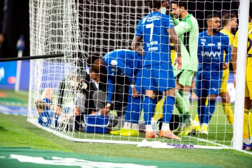 طرد نواف العقيدي في ديربي الرياض: تفاصيل قرار تحكيمي مثير للجدل