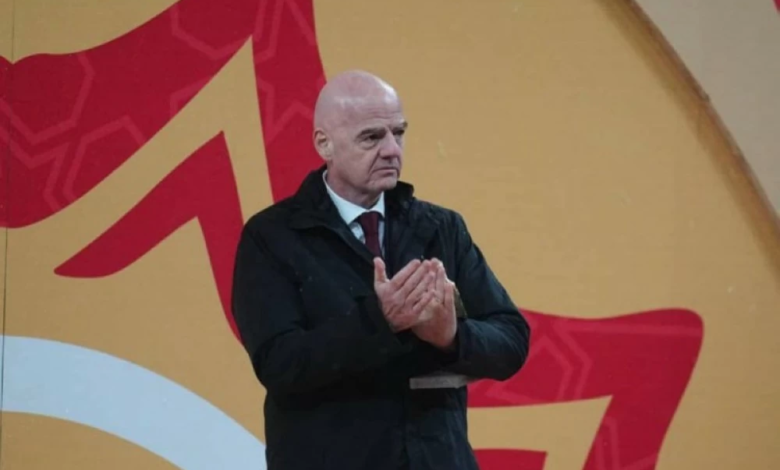 إنفانتينو يطالب الكاف بمعاقبة السنغال بعد نهائي أفريقيا