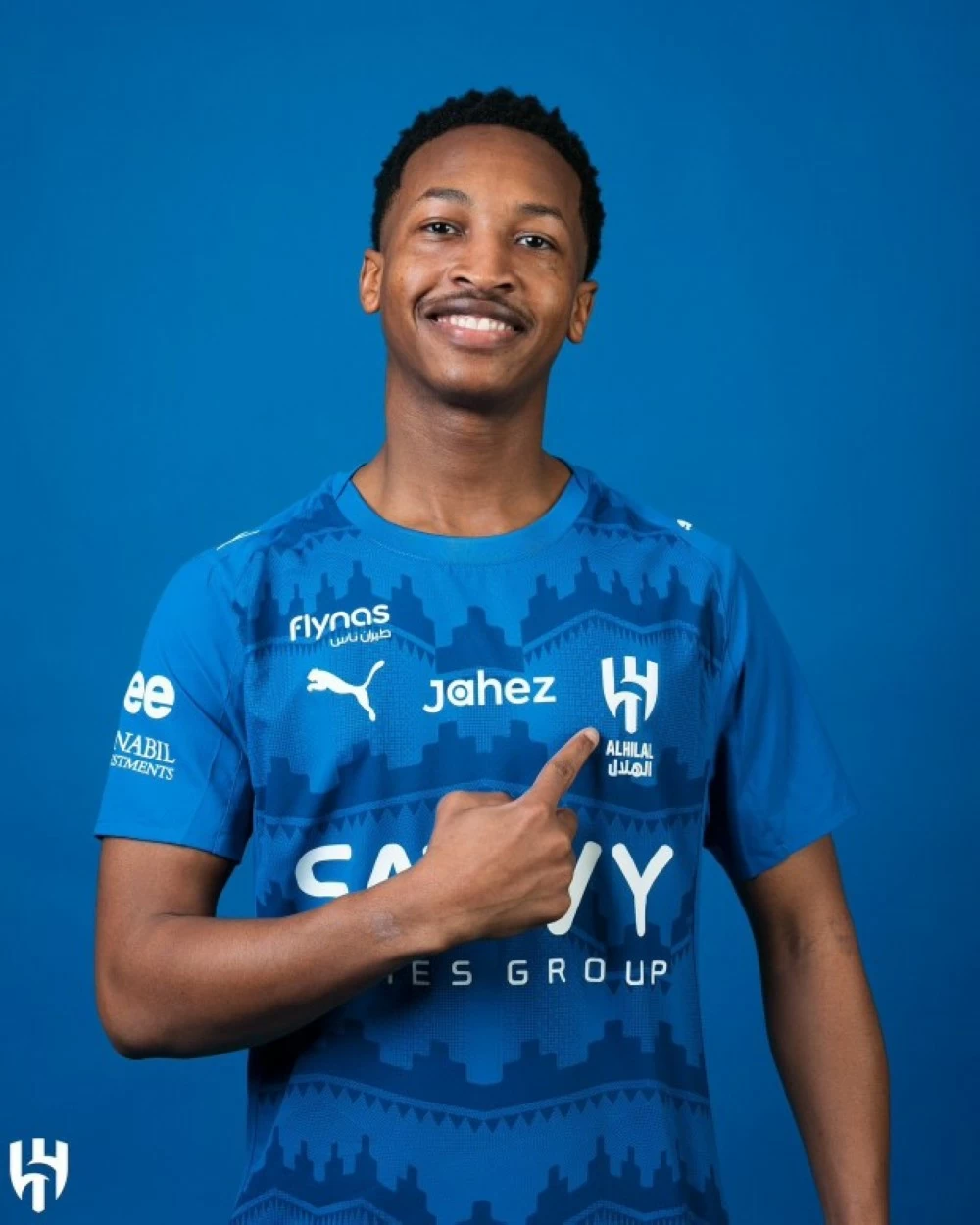 صفقة هوساوي تنعش خزينة نادي أُحد وترفع منع التسجيل