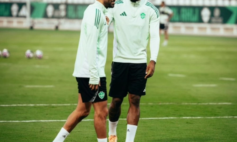 مباريات دوري روشن: الأهلي والشباب والفتح في مواجهات حاسمة