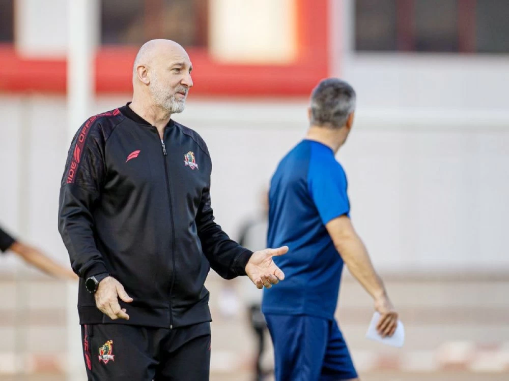 نادي الوحدة يضع 4 لاعبين على قائمة الانتقال ويضم مهاجم نرويجي