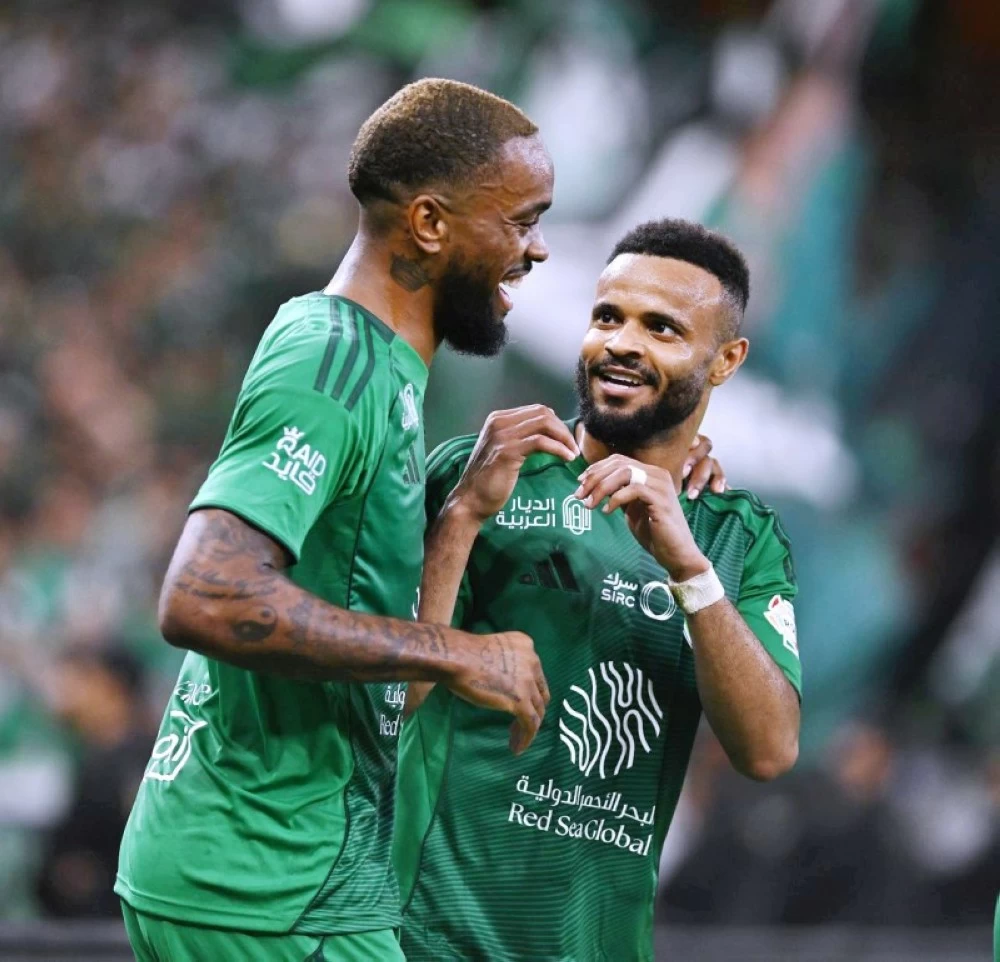 هاتريك إيفان توني يقود الأهلي لريمونتادا ضد الخليج بدوري روشن