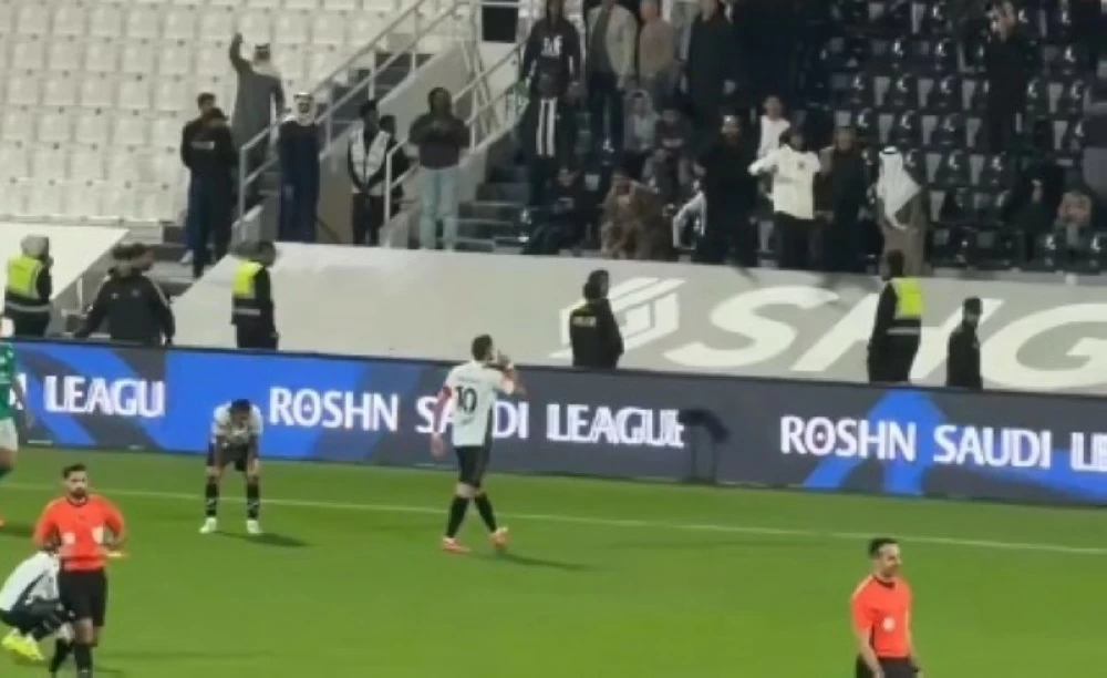 أزمة كاراسكو مع جماهير الشباب: الأسباب والتداعيات