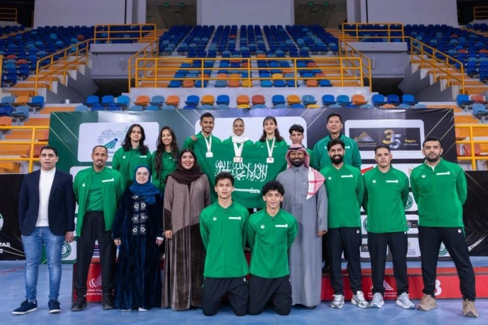 المنتخب السعودي للريشة الطائرة يحصد ذهب البطولة العربية