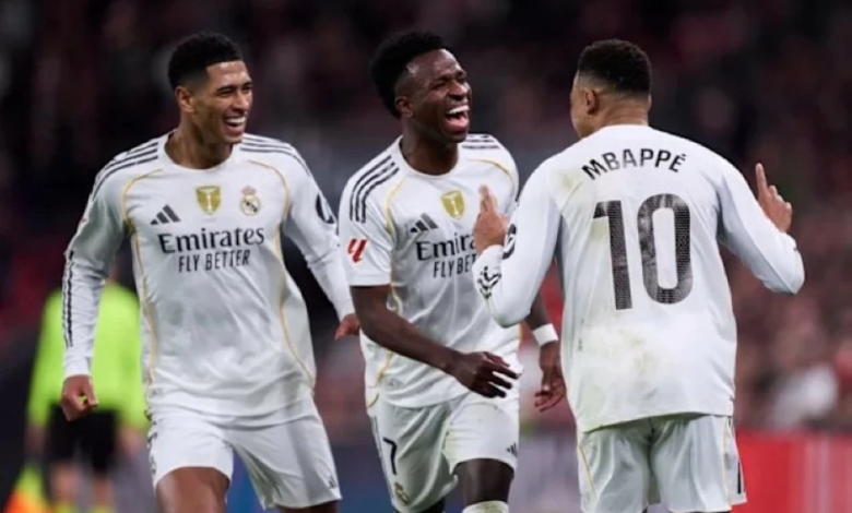 ريال مدريد يواجه فياريال في صراع صدارة الدوري الإسباني