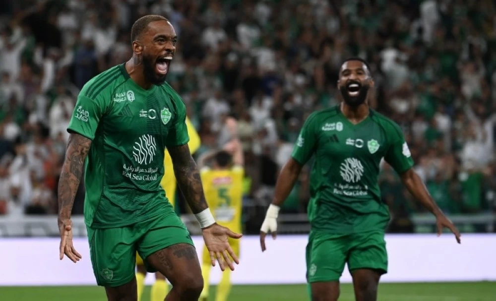 الأهلي ونيوم: صراع على وصافة دوري روشن السعودي