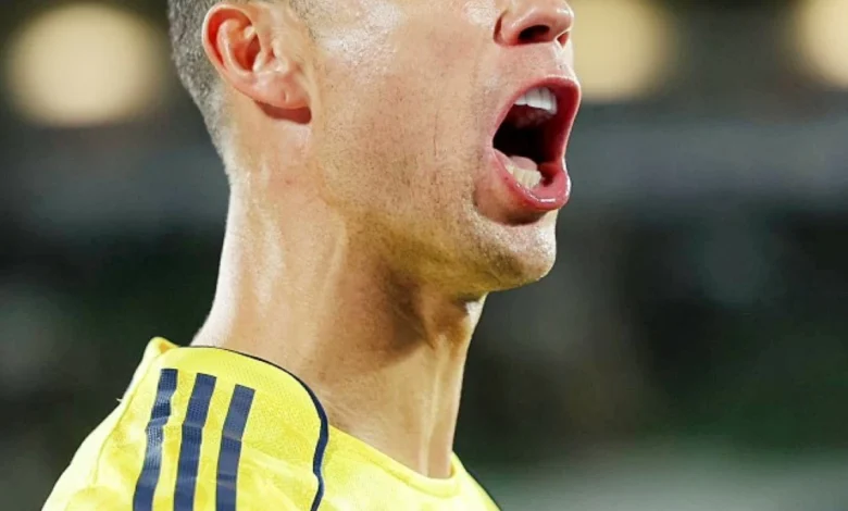 مباريات دوري روشن: النصر ضد التعاون والاتحاد ضد الأخدود