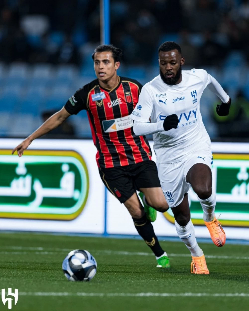 تعادل الهلال والرياض في ديربي مثير بدوري روشن السعودي