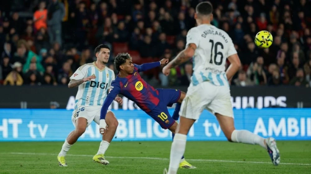 برشلونة يتصدر الدوري الإسباني بعد فوزه على ريال أوفييدو