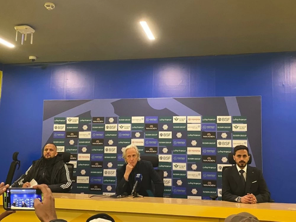 كاسترو يحسم مصير حارس النصر ويؤكد عودة قوة الفريق