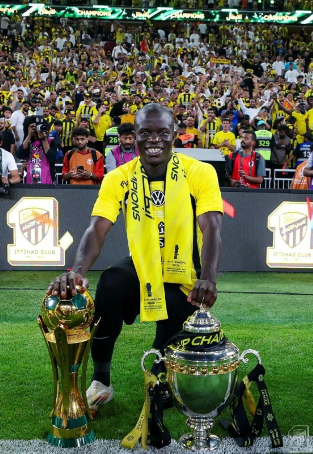 مستقبل نغولو كانتي مع الاتحاد | قرار حاسم وفنربخشة يترقب