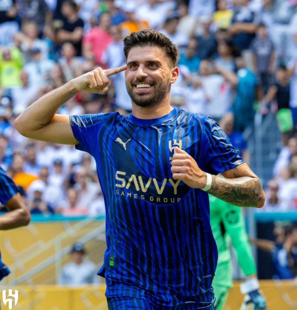 الهلال يسعى لتمديد عقد روبن نيفيز وسط ترقب الجماهير