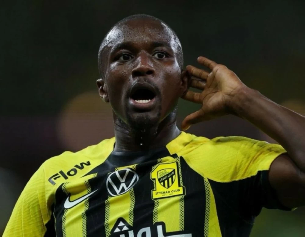 توتنهام يخطط لضم موسى ديابي من أستون فيلا | أخبار الانتقالات