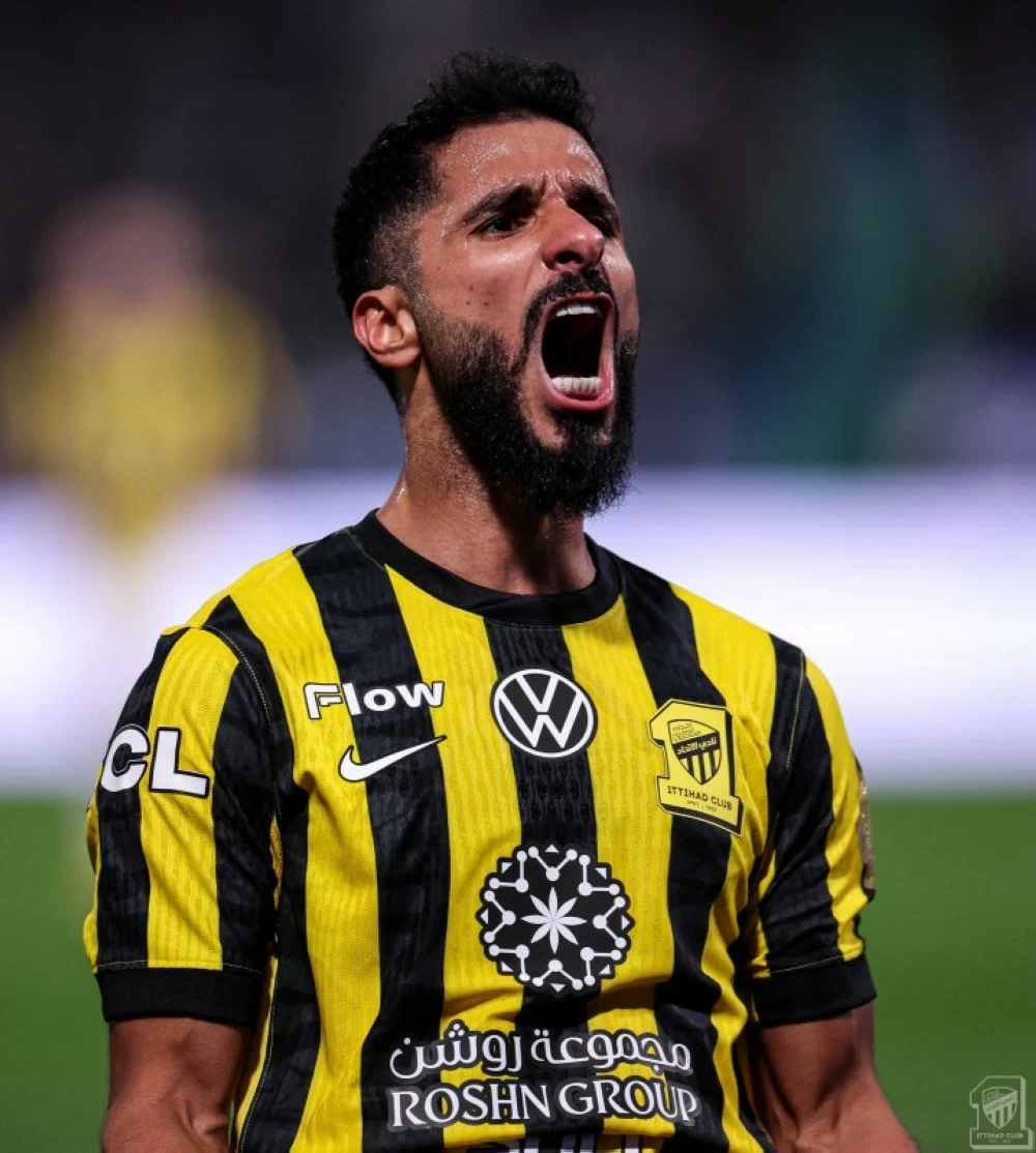 كونسيساو يحمل إدارة الاتحاد مسؤولية غياب بنزيما والغموض يزداد
