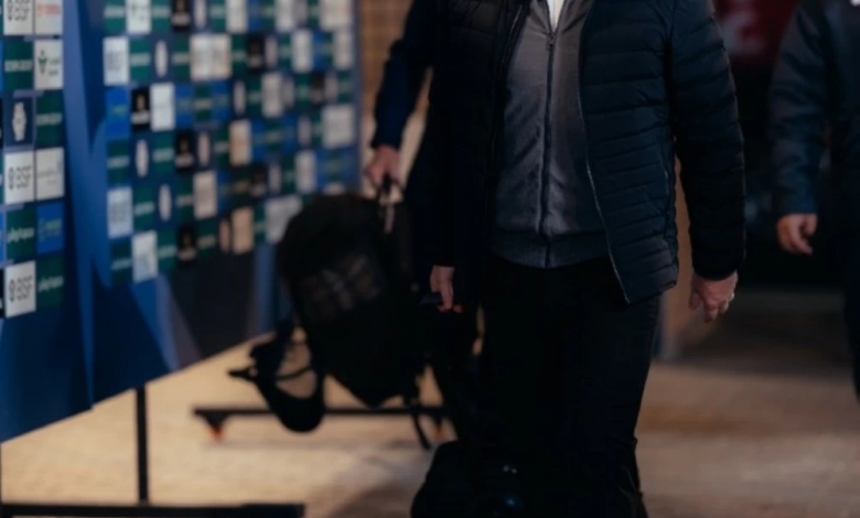 مدرب القادسية يهاجم التحكيم بعد مباراة الهلال في دوري روشن