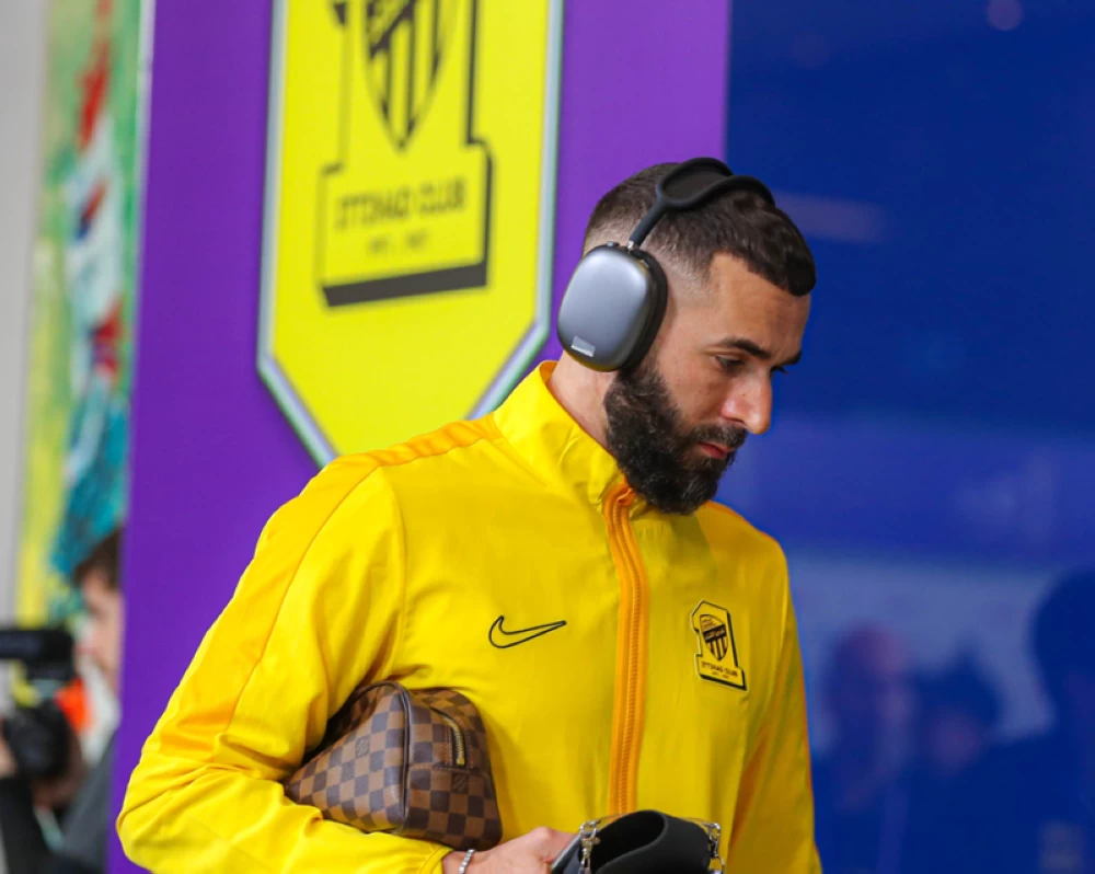 أزمة بنزيما مع الاتحاد: تفاصيل شرط العودة ومستقبل النجم