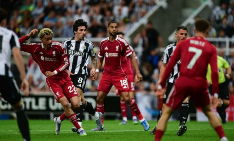 ليفربول ضد نيوكاسل: صراع أوروبي حاسم في الدوري الإنجليزي