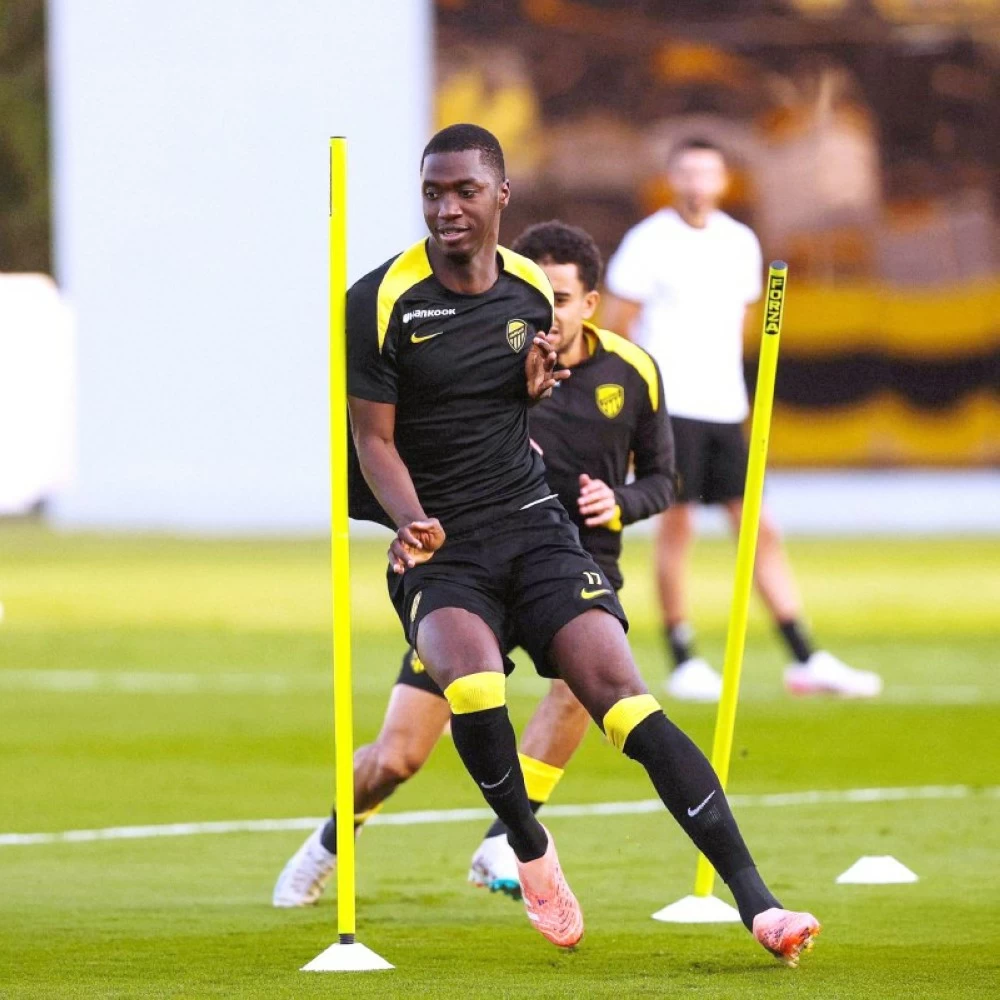 مباريات دوري روشن السعودي: الاتحاد والشباب والفتح في الجولة 20