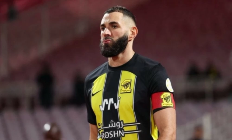 بنزيما يرفض اللعب مع الاتحاد | تفاصيل أزمة تجديد العقد