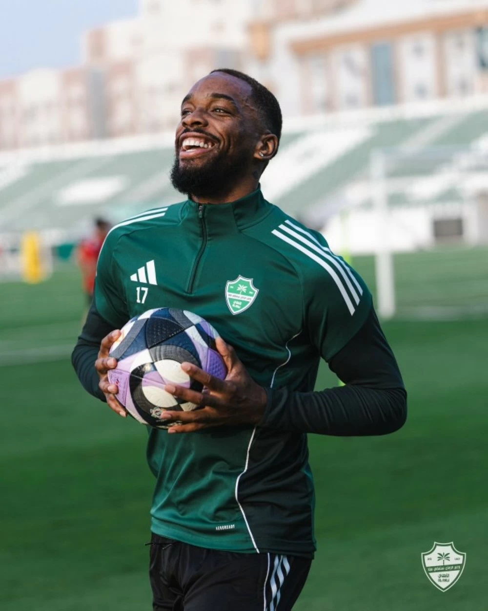 إيفان توني ضد الهلال: صراع الهداف في كلاسيكو دوري روشن