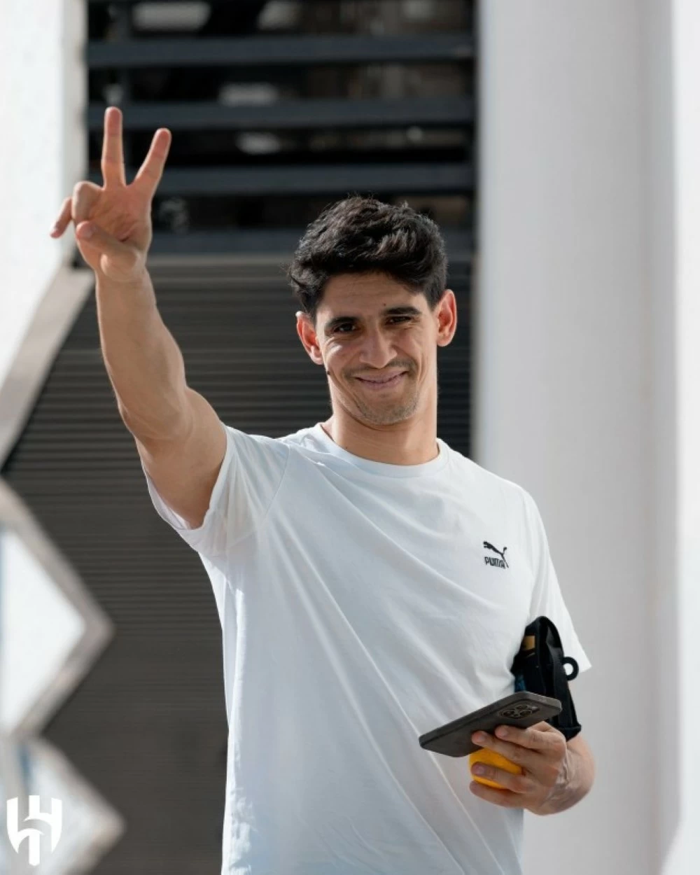 بونو ضد ميندي: من يحسم كلاسيكو الهلال والأهلي في دوري روشن؟