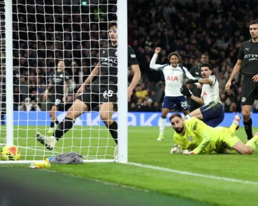 مانشستر سيتي وتوتنهام: تعادل مثير 3-3 في الدوري الإنجليزي