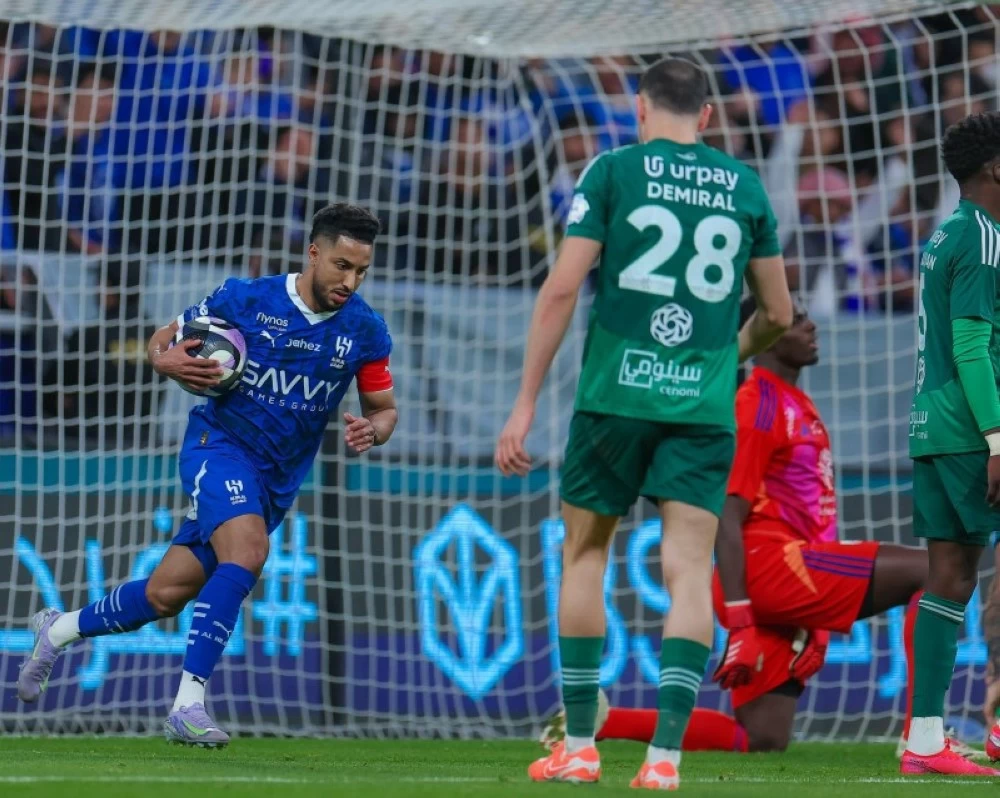 كلاسيكو الهلال والأهلي: معركة أعصاب على صدارة دوري روشن