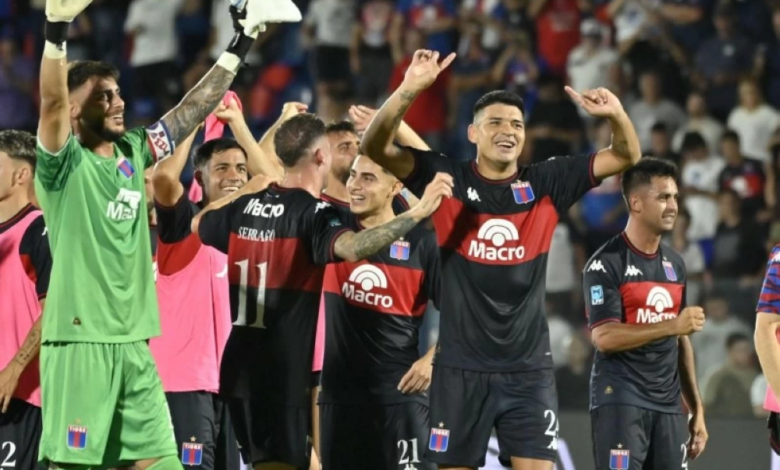 تيجري يتصدر الدوري الأرجنتيني بعد فوزه الكبير على راسينج