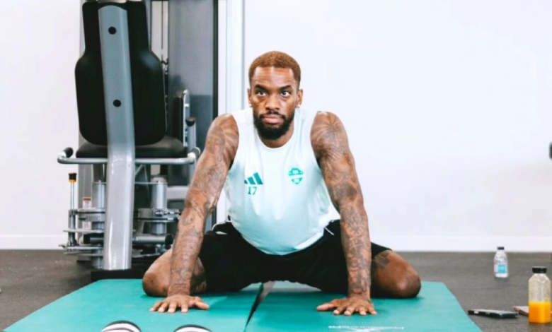 دوري روشن: الهلال والأهلي في مواجهات حاسمة للقمة والقاع