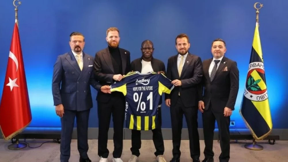 قصة 1% على قميص كانتي مع فنربخشة ومبادرته الإنسانية