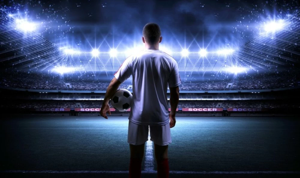 العقوبات التأديبية في كرة القدم: فلسفة المدرب وتأثيرها