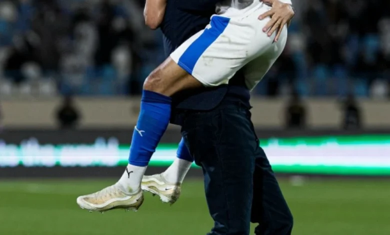 الهلال يهزم الأخدود بثلاثية ويعزز صدارته لدوري روشن