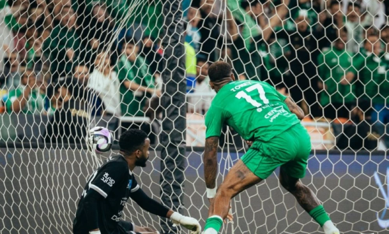 الأهلي يهزم الحزم 3-1 بثلاثية فيرمينو في دوري روشن