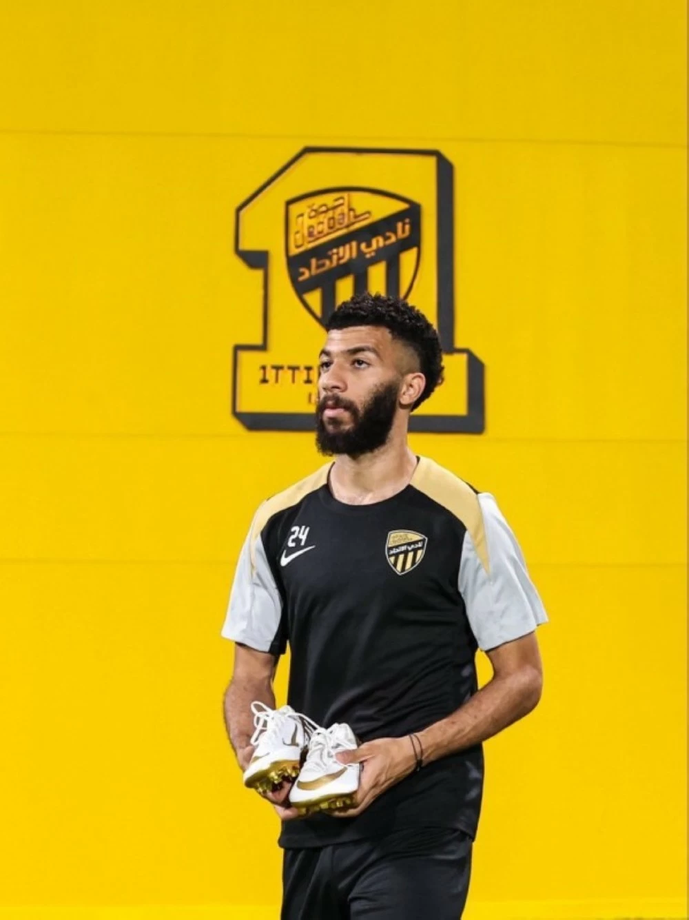 حقيقة مستقبل عبد الرحمن العبود مع الاتحاد السعودي