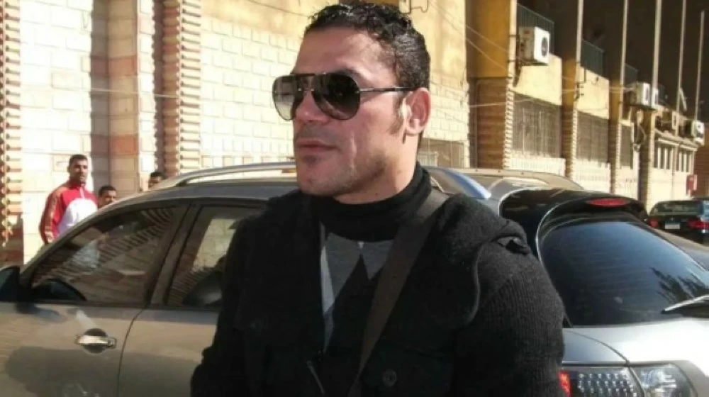 القبض على عمرو زكي لاعب منتخب مصر السابق بمطار القاهرة