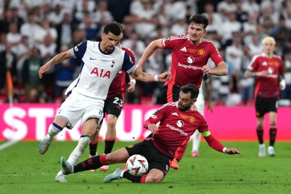مانشستر يونايتد ضد توتنهام: تحليل مواجهة حاسمة بالدوري الإنجليزي