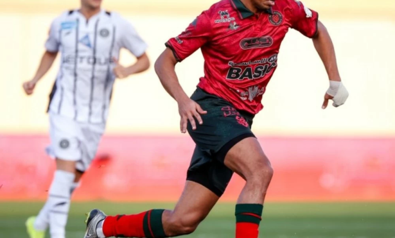 الخلود يهزم الشباب 1-0 ويشعل صراع البقاء في دوري روشن