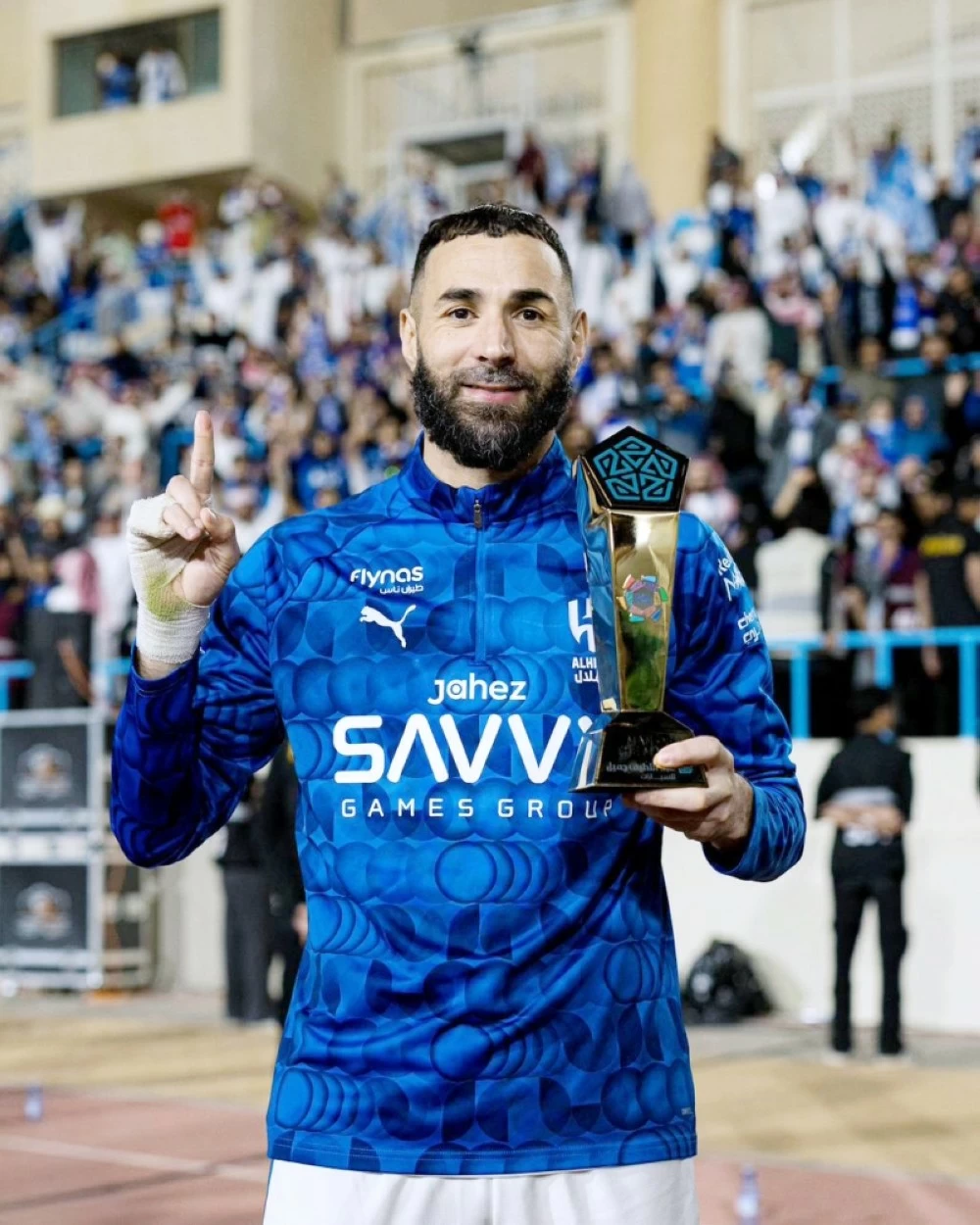 بنزيما والاتحاد في دوري أبطال آسيا: تحديات ولوائح البطولة